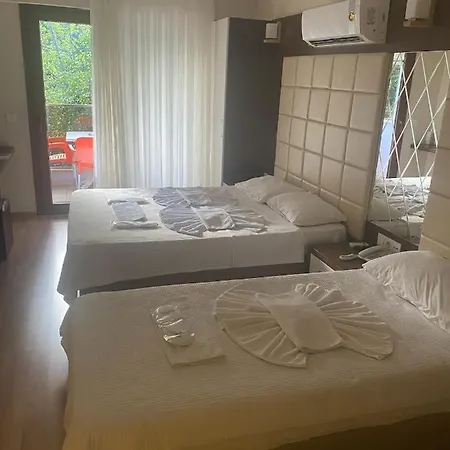 Yuvarlakcay Cinar Butik *